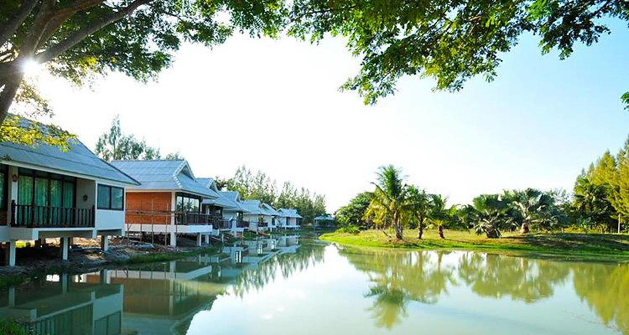 The Grand Jamjuree Resort Lamphun Esterno foto
